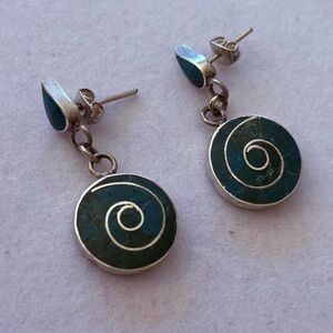 Vintage 950 Genuine Silver Green Malachite Inlay Spiral Round Dangly Earrings